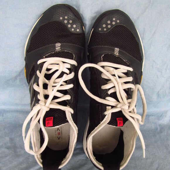 New Balance “Minimus” Women’s Trail Running Shoes (US Size 8.5; See Note) - Picture 2 of 11
